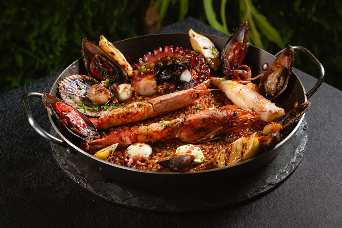Paella de frutos do mar